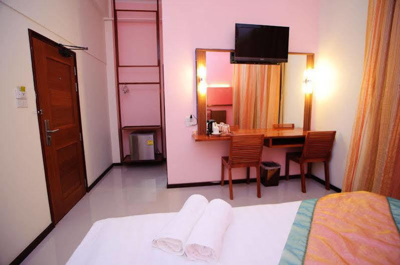 Much-Che Manta Boutique Hotel Udon Thani Ngoại thất bức ảnh