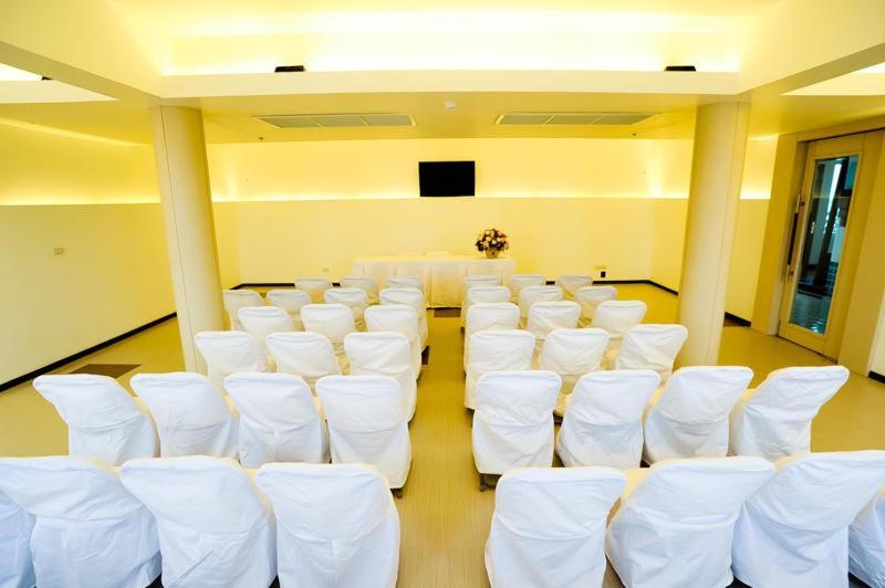 Much-Che Manta Boutique Hotel Udon Thani Ngoại thất bức ảnh